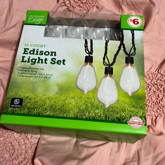 Indoor/Outdoor Light Set - Picture 1 of 2